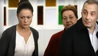 Yaprak D�k�m�'n�n y�ld�zlar� y�llar sonra bir arada! Zihni G�ktay'�n cenaze t�reninde...
