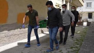 <p>Krkkale'de bir apartman dairesinde buzdolabnda ve derin dondurucuda paralanm erkek cesedi b