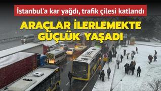 stanbul'a kar yad, trafik ilesi katland... Aralar ilerlemekte glk yaad