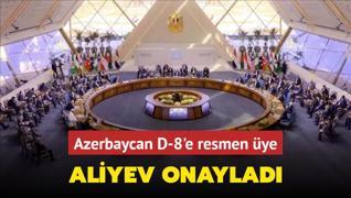 Aliyev D-8 yeliini onaylad