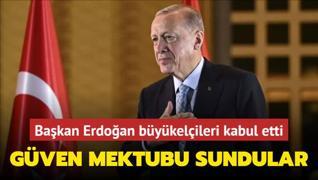 Bakan Erdoan ile gren bykeliler gven mektubu sundu