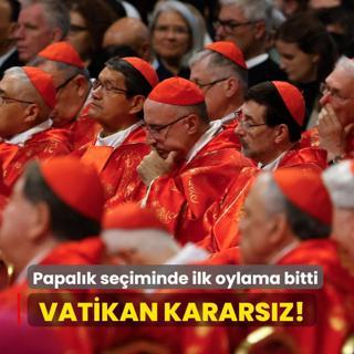 Papalk seiminde ilk oylama tamamland! Vatikan kararsz kald