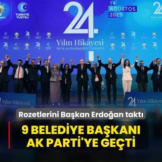 Rozetlerini Bakan Erdoan takt! 9 belediye bakan AK Parti'ye geti