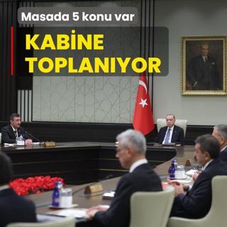 Kabine toplanyor! Masada 5 konu var