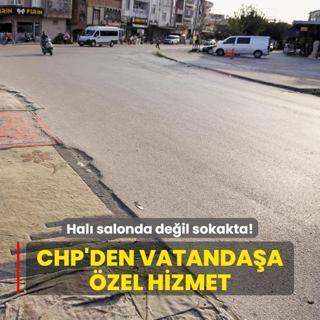 Hal salonda deil sokakta