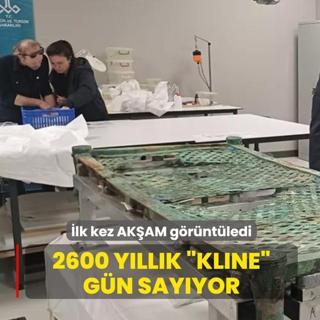 Uzman eller tarihe dokunuyor