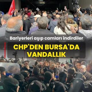 CHP'den Bursa'da vandall�k! Bariyerleri a��p camlar� indirdiler