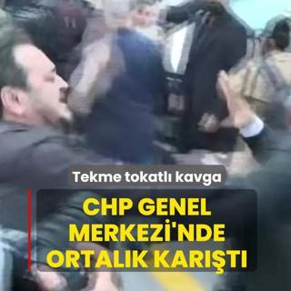 CHP Genel Merkezi'nde ortal�k kar��t�! Tekme tokatl� kavga