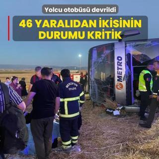 Yolcu otob�s� devrildi! Vali Bakan: 46 yaralar� var, ikisinin durumu kritik
