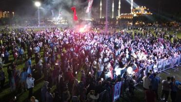 Trabzonspor'un kutlaması Bursa'da da devam etti