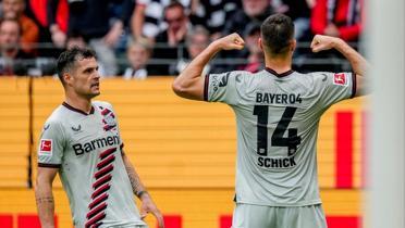ampiyon Leverkusen'den deplasmanda 5 goll galibiyet!