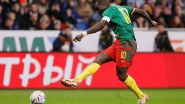 Kamerun 4 golle kazand! Sahneye Aboubakar kt