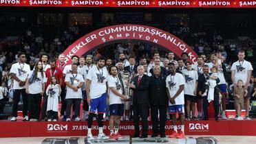 Kupa abonesi Anadolu Efes