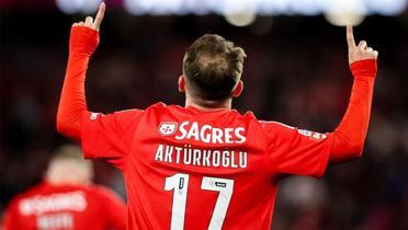 Benfica farkl kazand! Kerem Aktrkolu'dan hat-trick