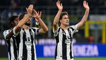 talyan devi Juventus 127. yln kutluyor