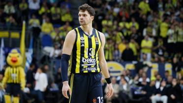 Fenerbahe Beko, Litvanya'da galibiyet peinde