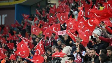 Kayseri'de 31 bin 856 kiilik stadyum doldu