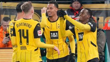 Borussia Dortmund'dan 4 goll rahat galibiyet