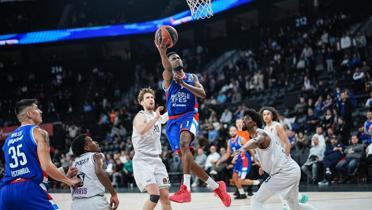 Anadolu Efes, ASVEL deplasmannda parkeye kyor