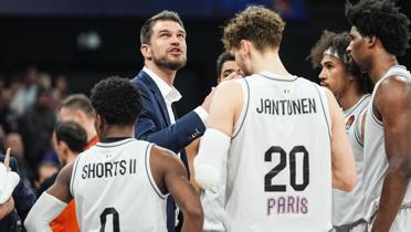 Paris Basketbol liderliini srdrd