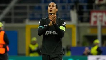 Galatasaray iin fla iddia! Aslan, Virgil van Dijk ile ilgileniyor