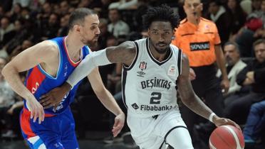 Beikta, Anadolu Efes'i 17 say farkla devirdi