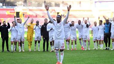 Samsunspor ilk yar performansyla takdir toplad