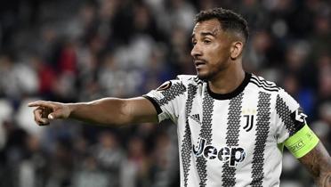 Juventus, savunma oyuncusu Danilo ile yollarn ayrd