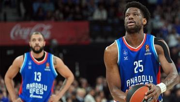 Seride geri dt! Anadolu Efes, Panathinaikos karsnda kayp