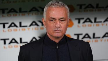 Jose Mourinho harekete geti! Eski rencisini istiyor