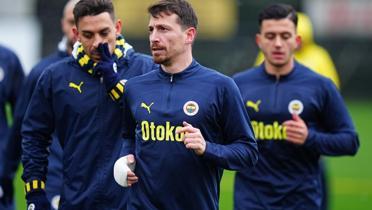 Mert Hakan Yanda'tan paylam! Tedavinin sebebi sakatlk deil