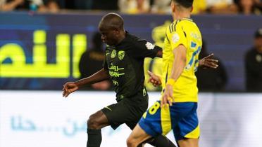 Olayl mata Al-Ittihad, Al-Nassr' devirdi