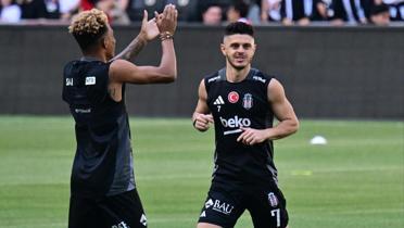 Beikta'tan Adana Demirspor ma ncesi taraftara ak antrenman