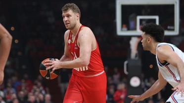 EuroLeague'de play-off'larn MVP'si Sasha Vezenkov!