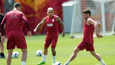Galatasaray kafilesi, ma ncesi Trabzon'a geldi