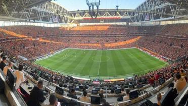 Galatasaray tribnleri ampiyonluk hazrlnda