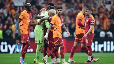 Trkiye Futbol Federasyonu, ampiyon Galatasaray' kutlad
