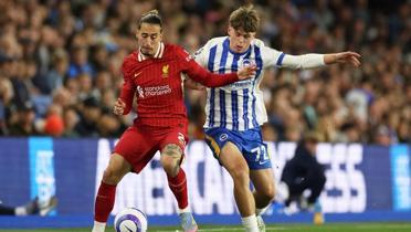 Brighton, ampiyon Liverpool'u geriden gelerek devirdi