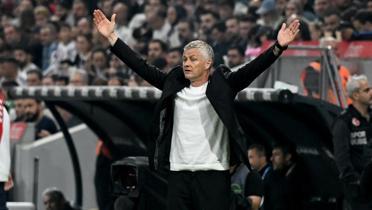 Beikta tribnlerinden Ole Gunnar Solskjaer'e tepki!