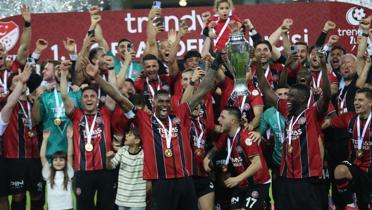 Atlay Canel: Bir sene boyunca verilen emein karl