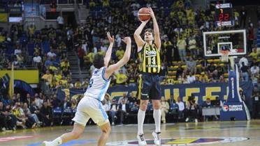 Fenerbahe Beko, Trk Telekom'u farkl geti