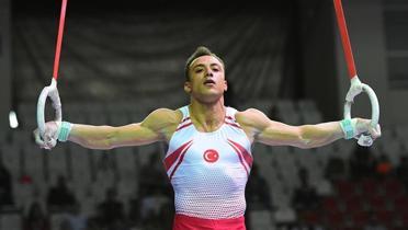 Genlik ve Spor Bakan Osman Akn Bak, Avrupa ampiyonu Adem Asil'i tebrik etti
