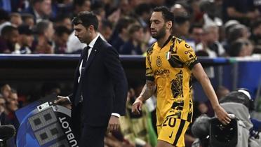 Arda Turan'dan Hakan alhanolu'na mesaj!