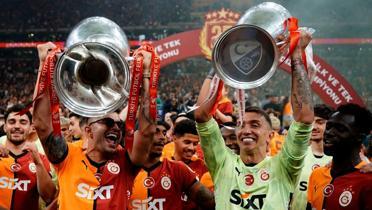 Galatasaray bu sezonu iki kupayla kapatt