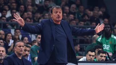 Ergin Ataman'a bir ma ceza