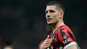 Milan'dan ayrlan Luka Jovic, boa kt