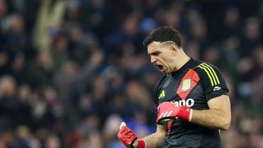 Premier Lig devlerinden Emiliano Martinez hamlesi