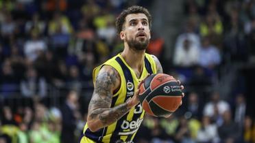 Fenerbahe Scottie Wilbekin ile nikah tazeledi