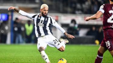Merkeze sambac Douglas Luiz