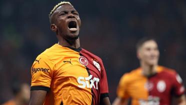 Transferde son dakika gelimesi! Victor Osimhen anlamasn duyurdular